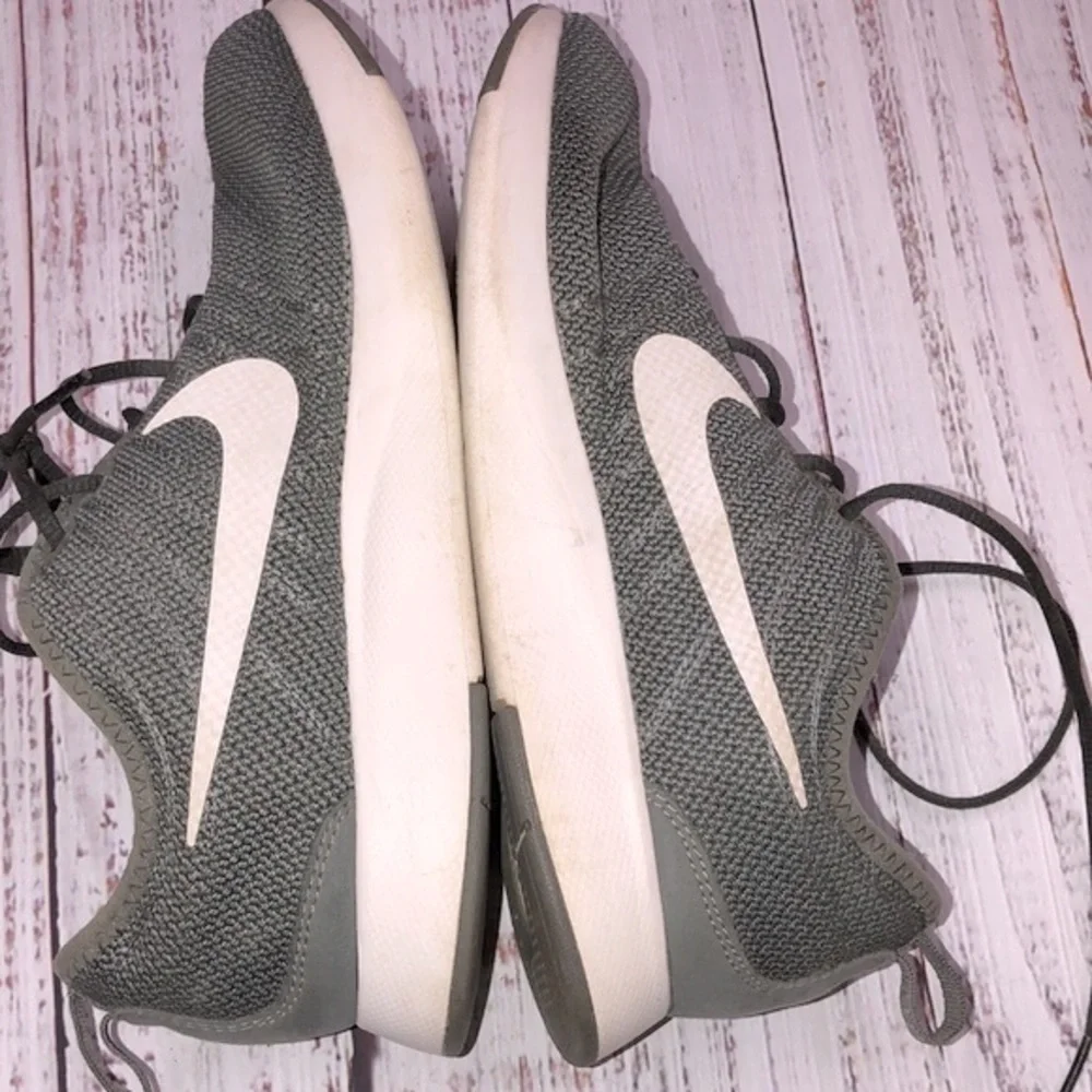 Nike dualtone racer sneakers size 7Y